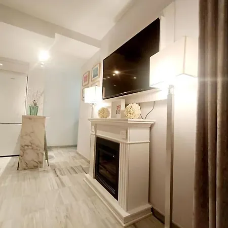 Apartment Calle Betis Seville