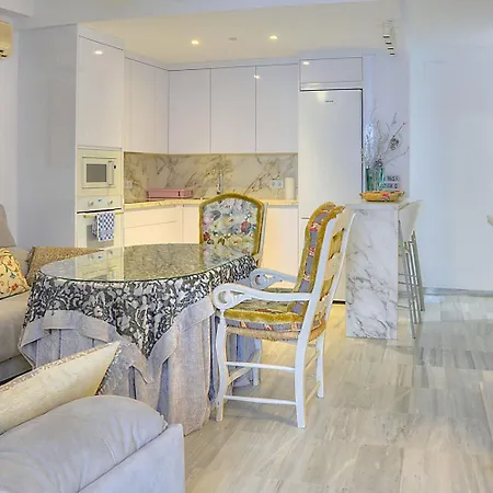 Apartment Calle Betis Seville